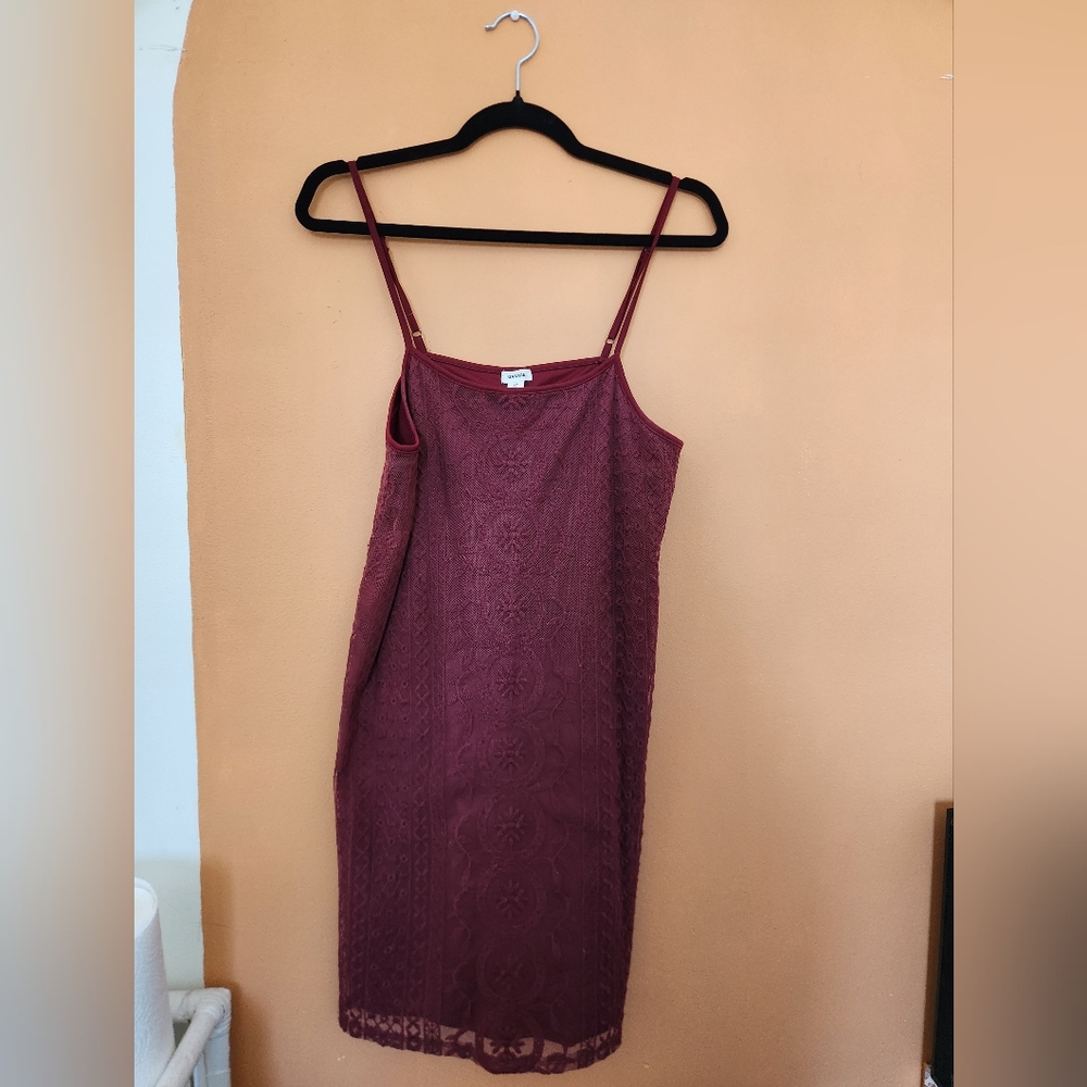 Deep Red Dress - Picture 2 of 4